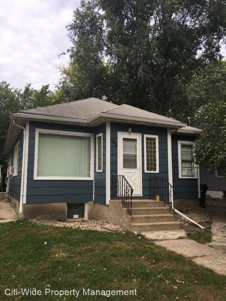 305 307 1/2 N Broadway Apartments in Watertown, SD 57201 Zumper