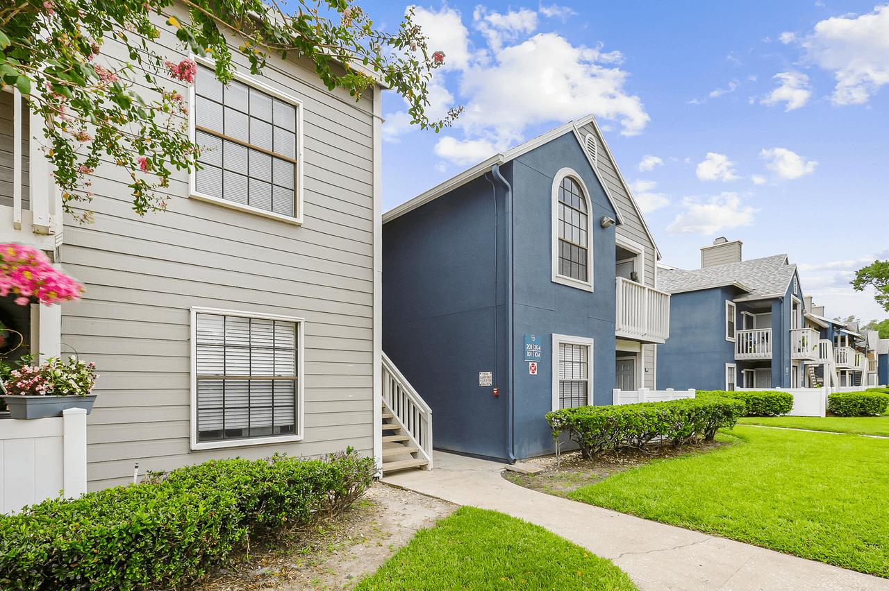 St. James Crossing Apartments 5620 Tranquility Oaks Dr, Tampa, FL
