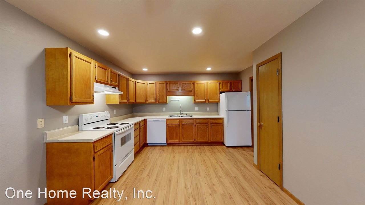 301 N Dogwood Apartments in Savannah, MO 64485 Zumper