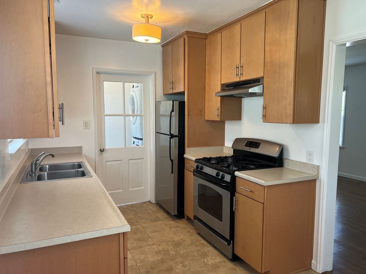 1428 1504 Ocean Park Blvd. Apartments in Sunset Park, Santa Monica