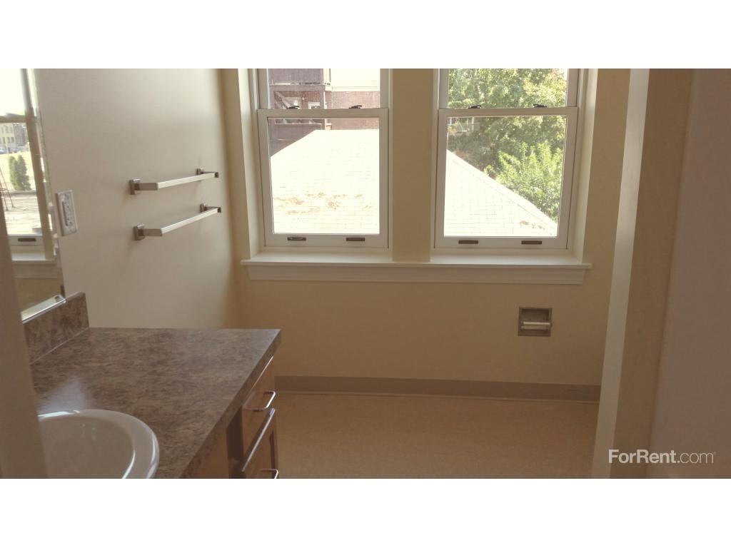 Sheldon Oaks Communities Apartments 4 Vine St, Hartford, CT 06112 Zumper