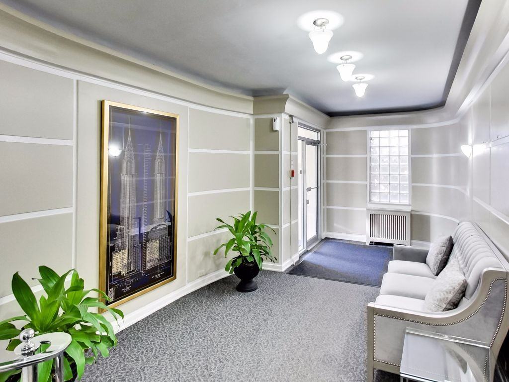 Edgewood Terrace Apartments 14 Chatsworth Dr, Toronto, ON M4R 1R5