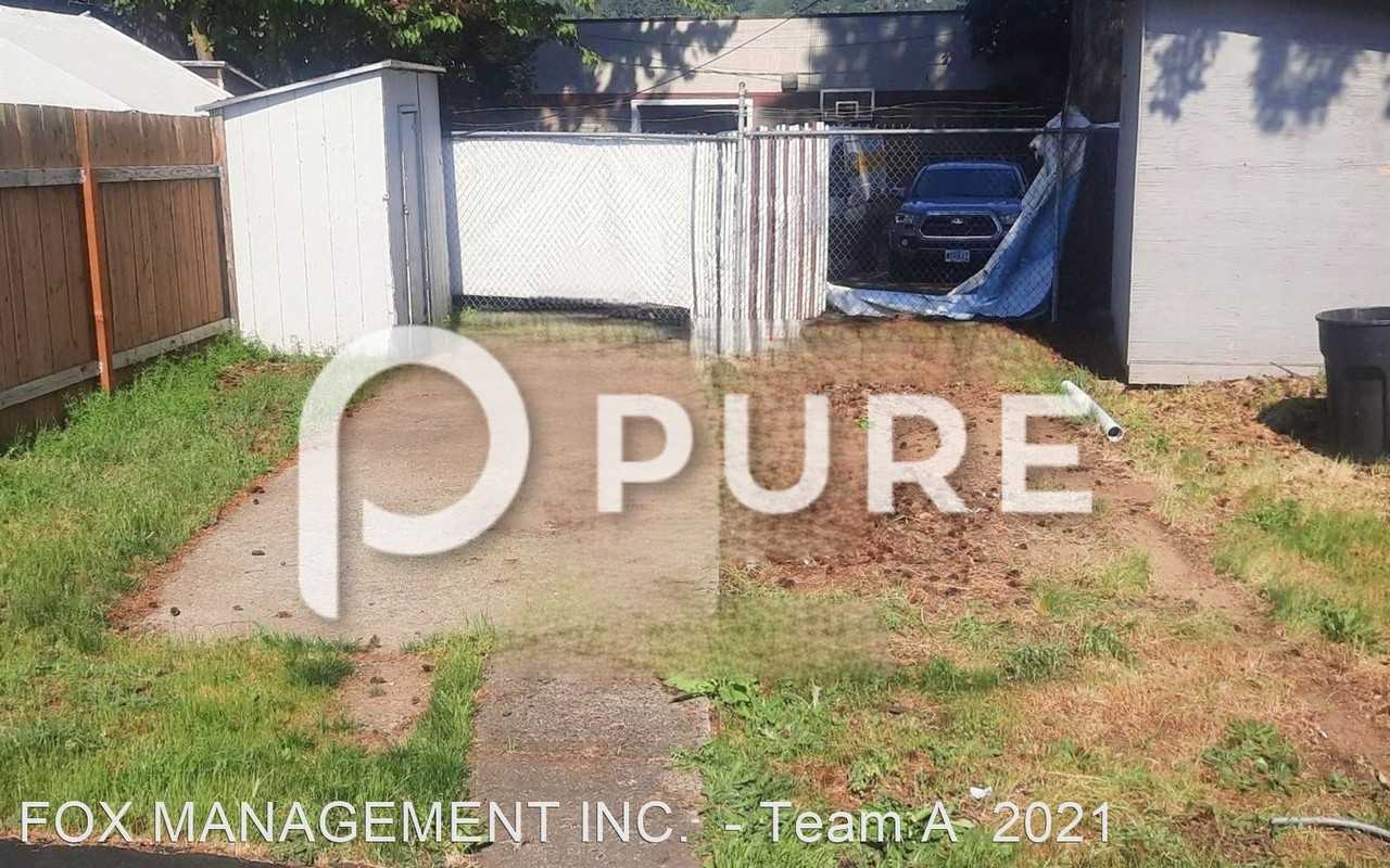 Scotts View Mobile Home Park 7958 SE Glencoe Rd. Space 144 Apartments