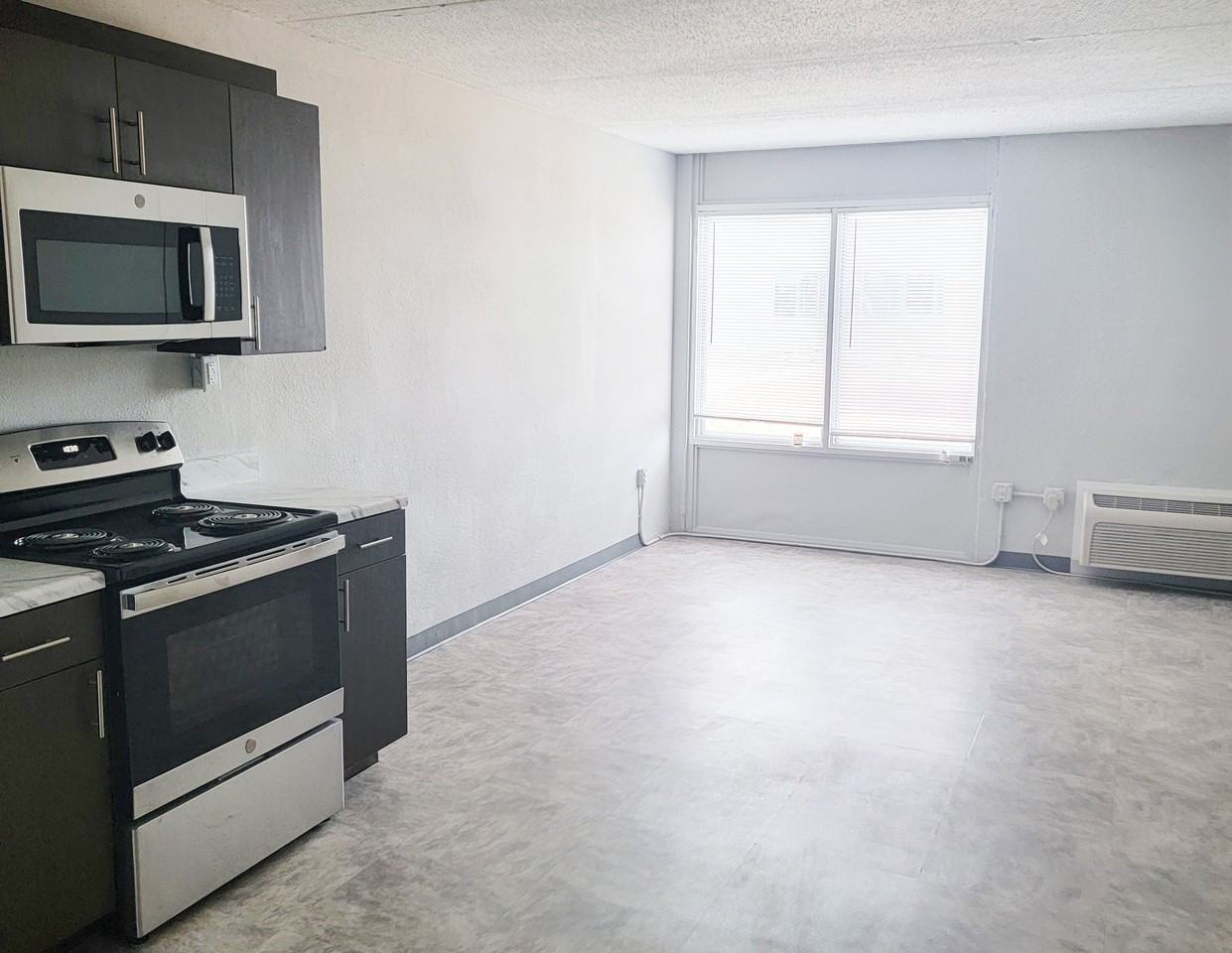 Plato'sSheffield Apartments 4205 Hatch Blvd, Sheffield, AL 35660