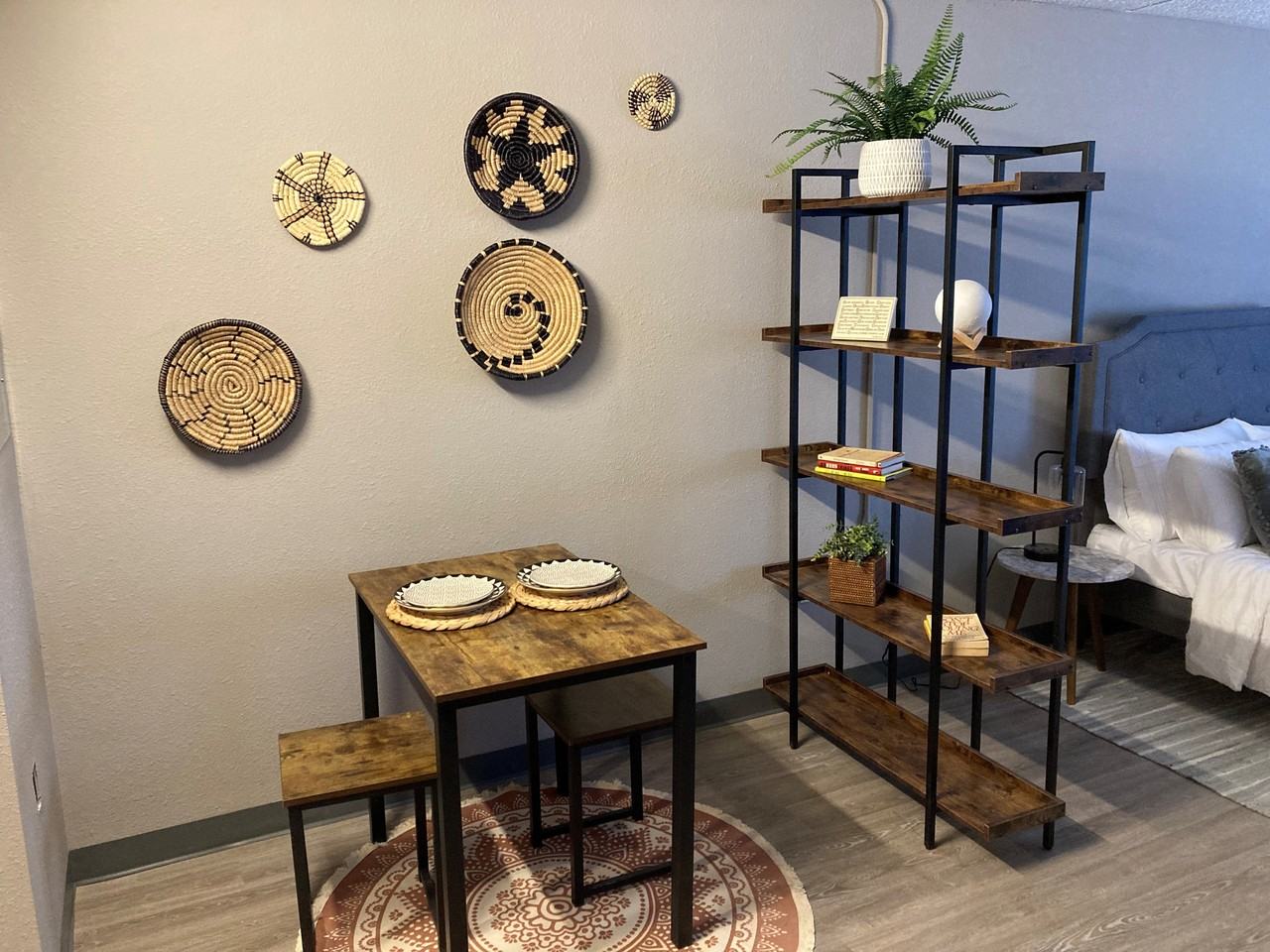 Plato'sSheffield Apartments 4205 Hatch Blvd, Sheffield, AL 35660