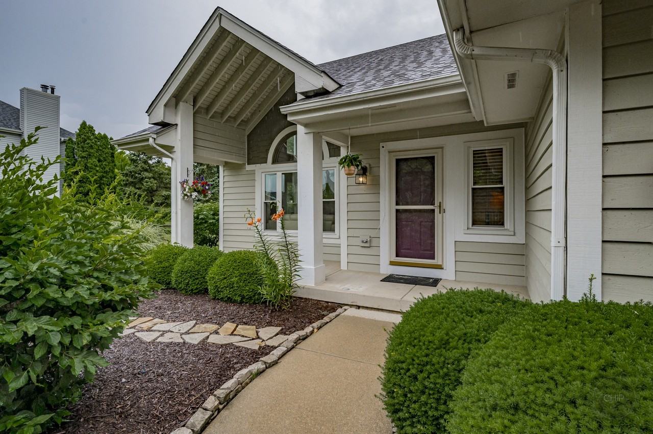 2123 High Meadow Rd, Naperville, IL 60564 4 Bedroom House for 3,595