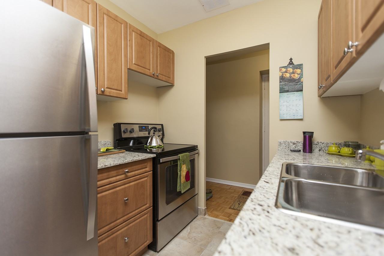 Eldorado Apartments 494 Queenston Rd, Hamilton, ON L8K 1J5 Zumper