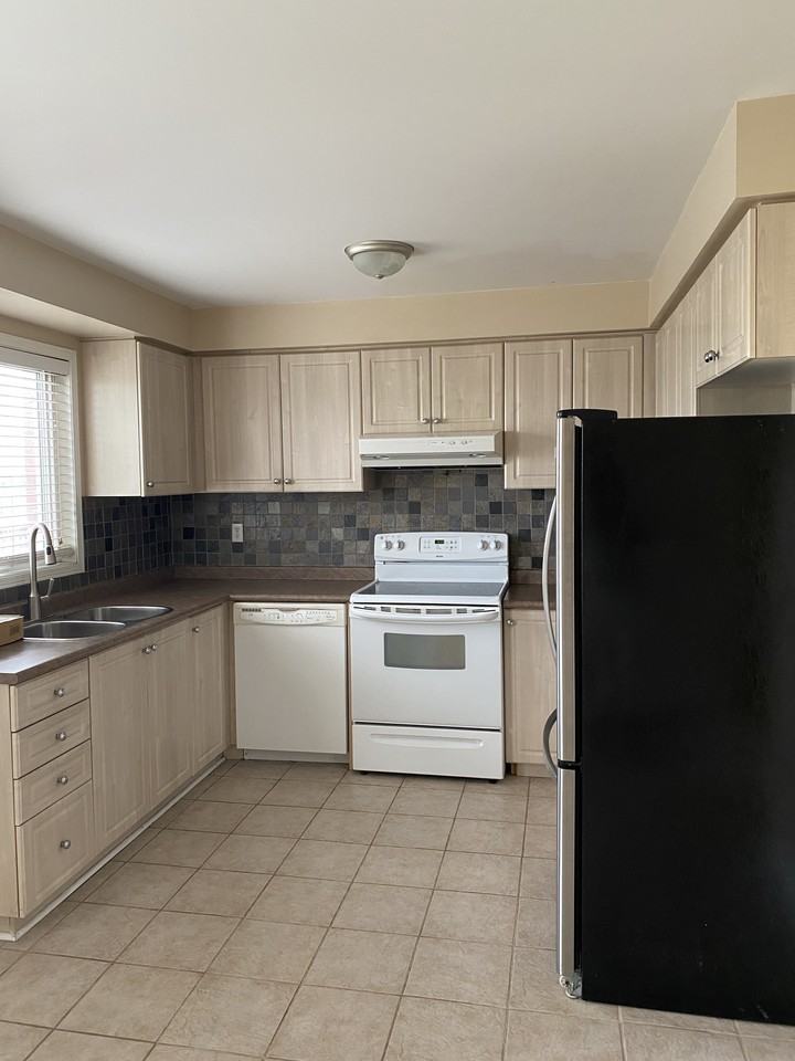 Apartments for Rent In Fletcher's Meadow, Brampton, ON 124 Rentals