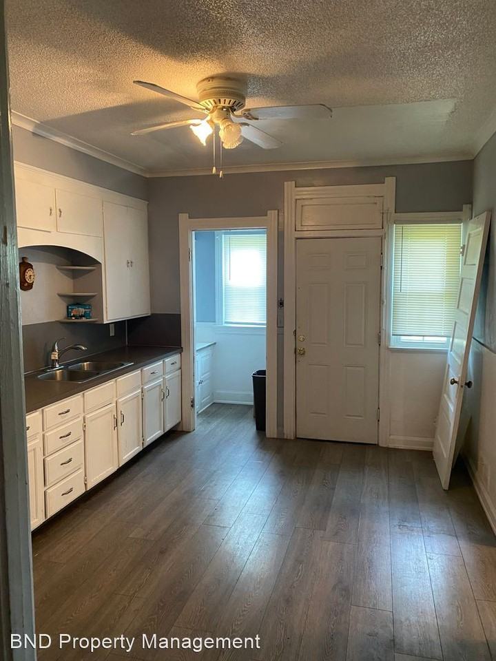 2260 2262 Warren St Apartments in Old West End, Toledo, OH 43620 Zumper