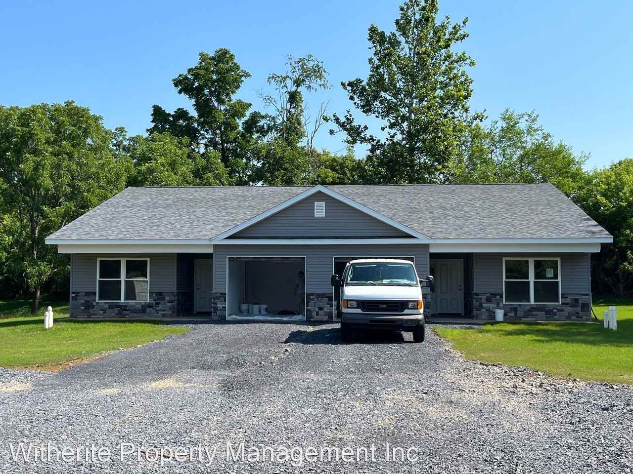 3 bedroom/2 bathroom duplex NEW CONSTRUCTION Apartments 130132