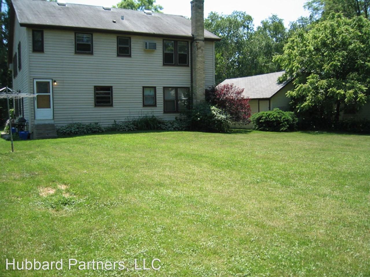 7022 Hubbard Ave Apartments in Downtown Middleton, Middleton, WI 53562