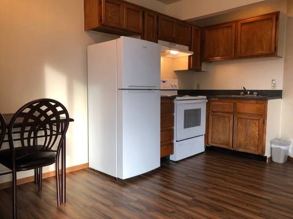 South Cove Apartments 7023845111 1525 East Fremont Street, Las