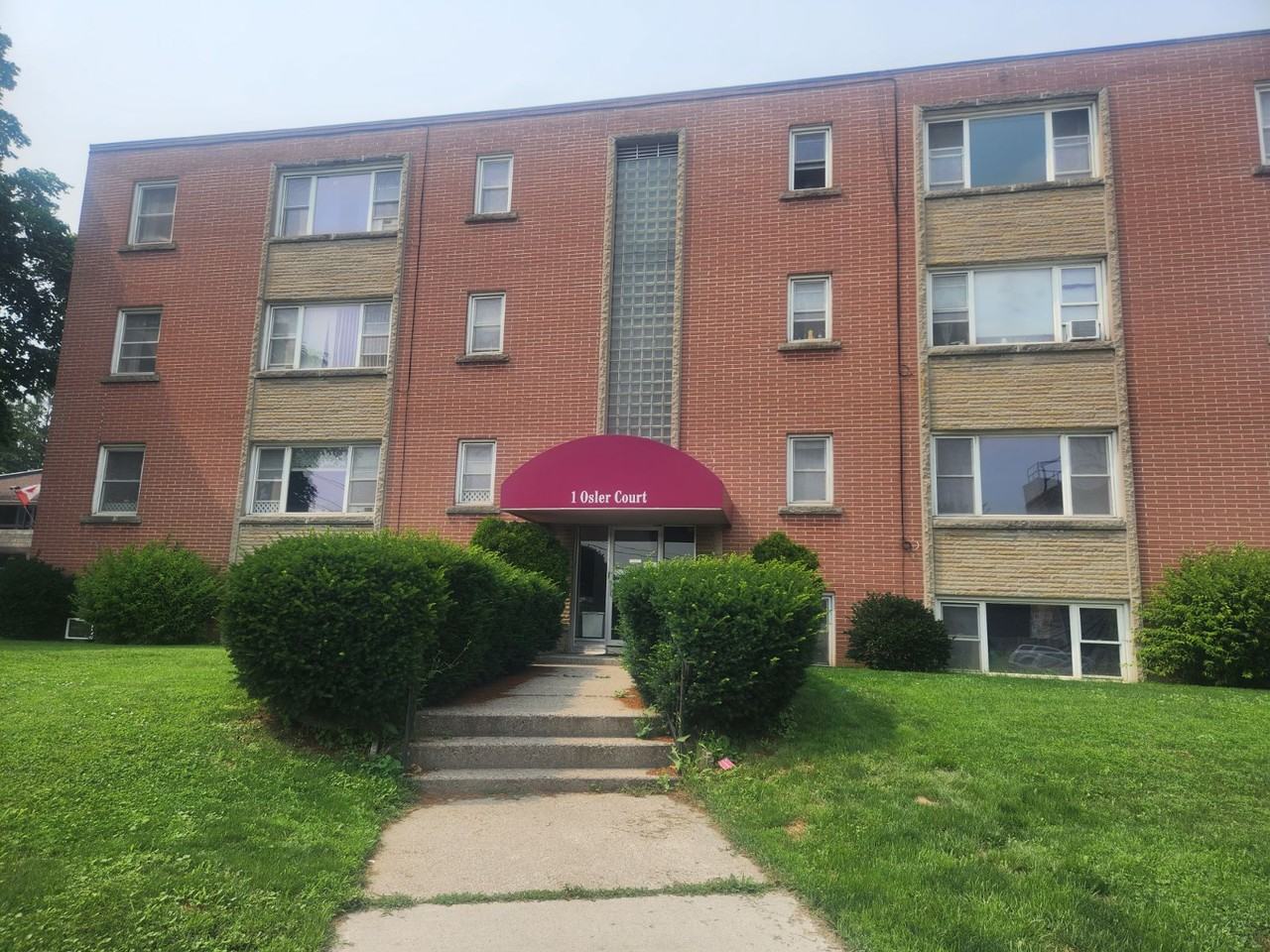 1 Osler Court Apartments in University Gardens, Hamilton, ON L9H 4L2