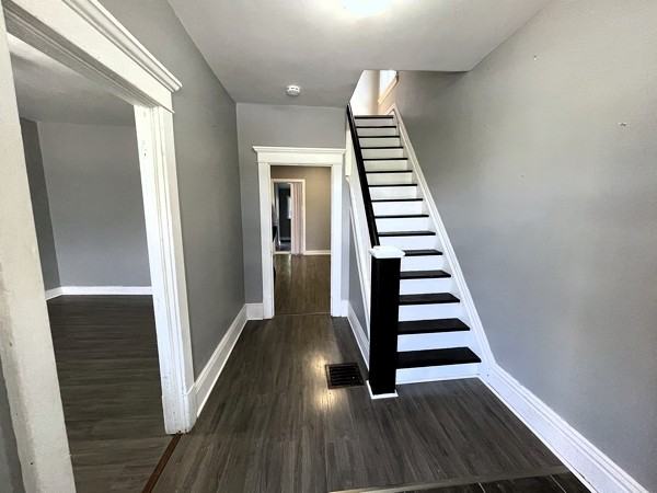 262 Wolfe St. Apartments 262 Wolfe St, Peterborough, ON K9J 2L3 Zumper