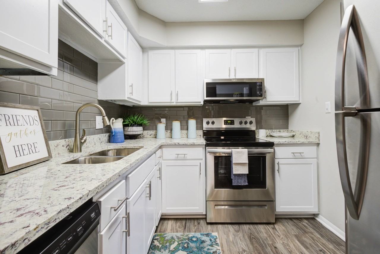 Summerville Station Apartments 1660 Old Trolley Rd, Summerville, SC