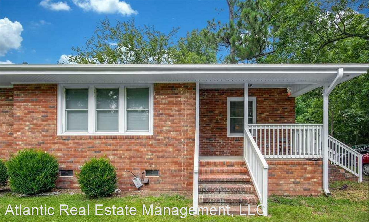 225 W. Horton Ave and 108 N.Wakefield St. Apartments in Zebulon, NC