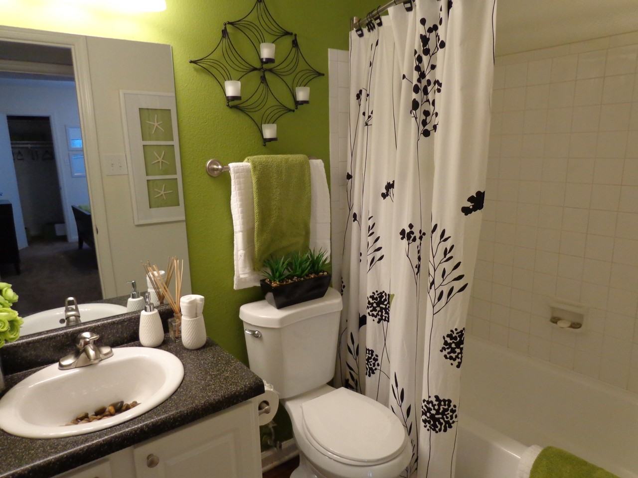 Landmark at Woodland Trace Apartments 1450 Sunshadow Dr, Casselberry