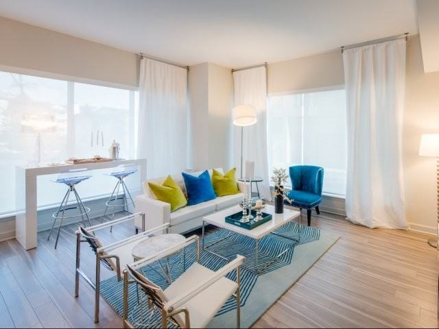 Ovation Apartments 8231 Crestwood Heights Dr, Tysons Corner, VA 22102