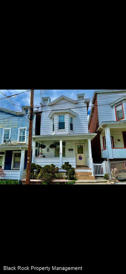 47 E Howard Ave, Coaldale, PA 18218 3 bedroom House Rental Zumper