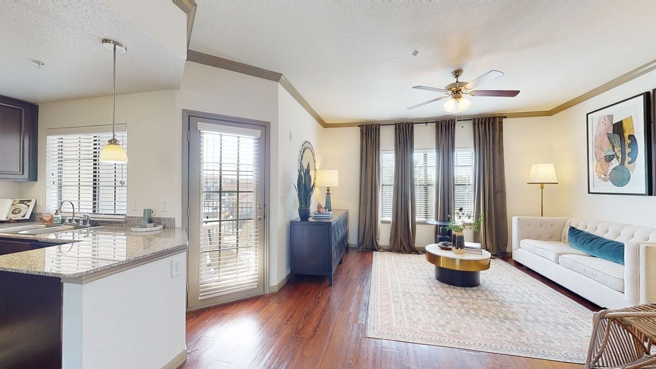 Carriage Homes On The Lake Townhouses 3232 N Garland Ave, Garland, TX