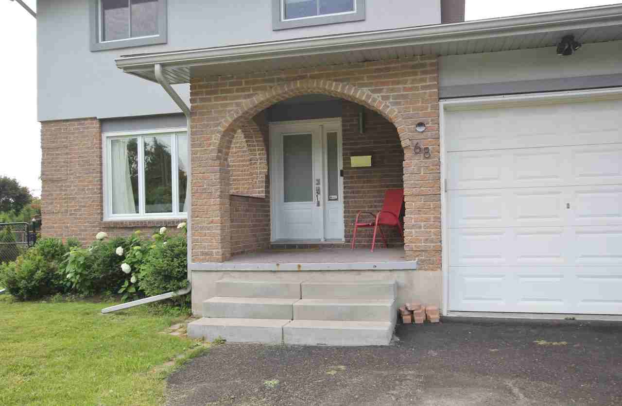 68 Arnold Drive, Nepean with a POOL Apartments 68 Arnold Dr, Ottawa