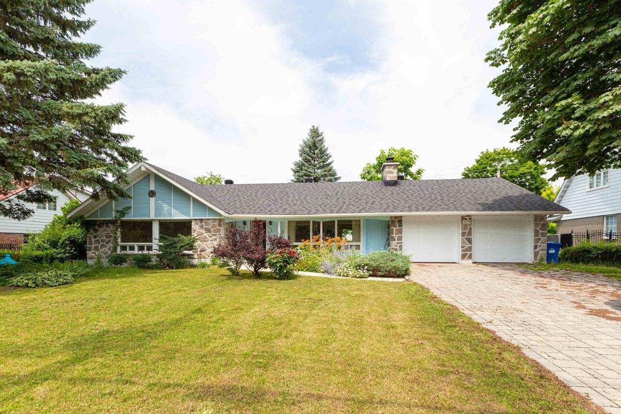 179 Chemin du BordduLacLakeshore, PointeClaire, QC H9S 4J9 3