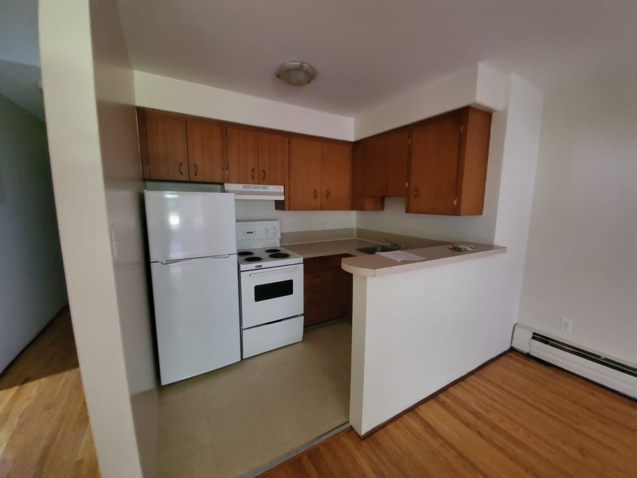 Selkirk St & W 71st Ave, Vancouver, BC V6P 4J4 1 Bedroom Apartment for
