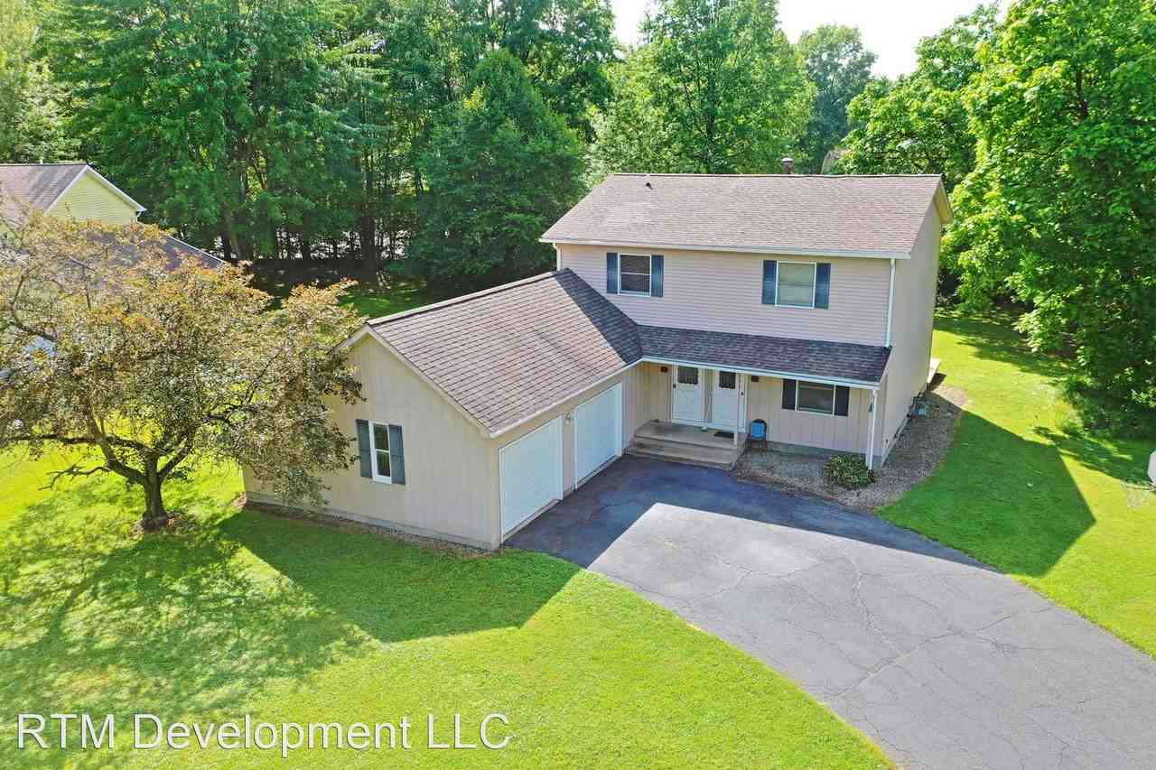 101 & 103 Amy Pl Apartments in Cortland, OH 44410 Zumper