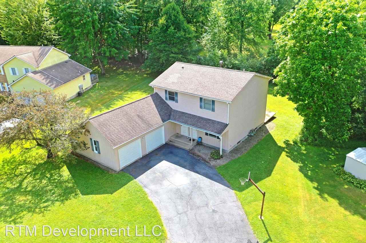 101 & 103 Amy Pl Apartments in Cortland, OH 44410 Zumper