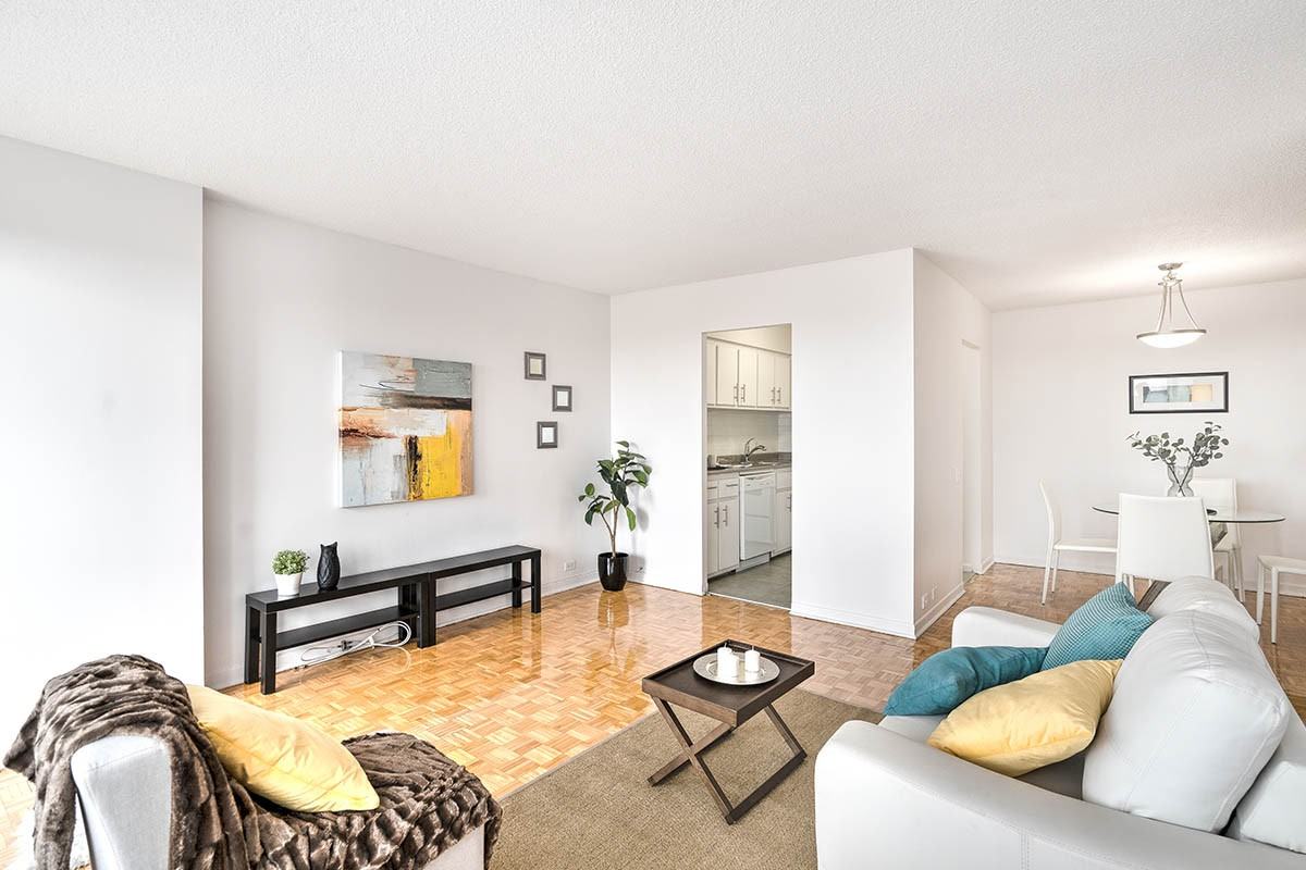 Domaine Bellerive Apartments 1 Place De La BelleRive, Laval, QC H7V