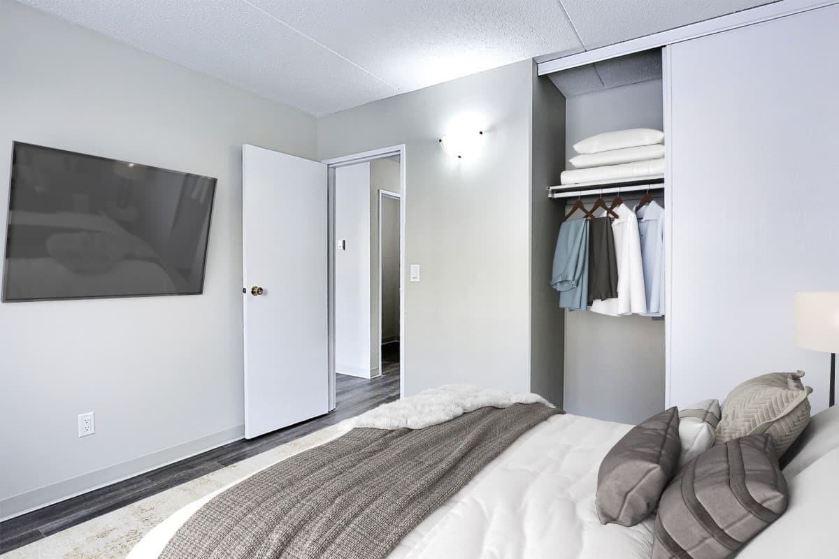 Lewvan Village Apartments 4760 47304760 Pasqua Street, Regina, SK