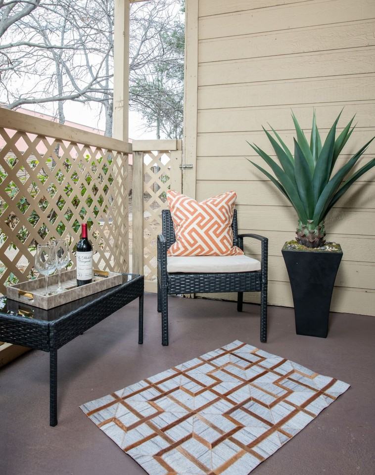 Charter Oak Apartments 105 E Harwood Rd, Euless, TX 76039 Zumper