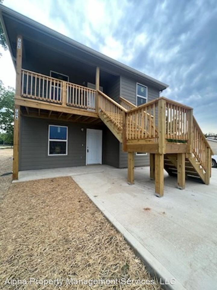 709 S Holden Apartments in Warrensburg, MO 64093 Zumper