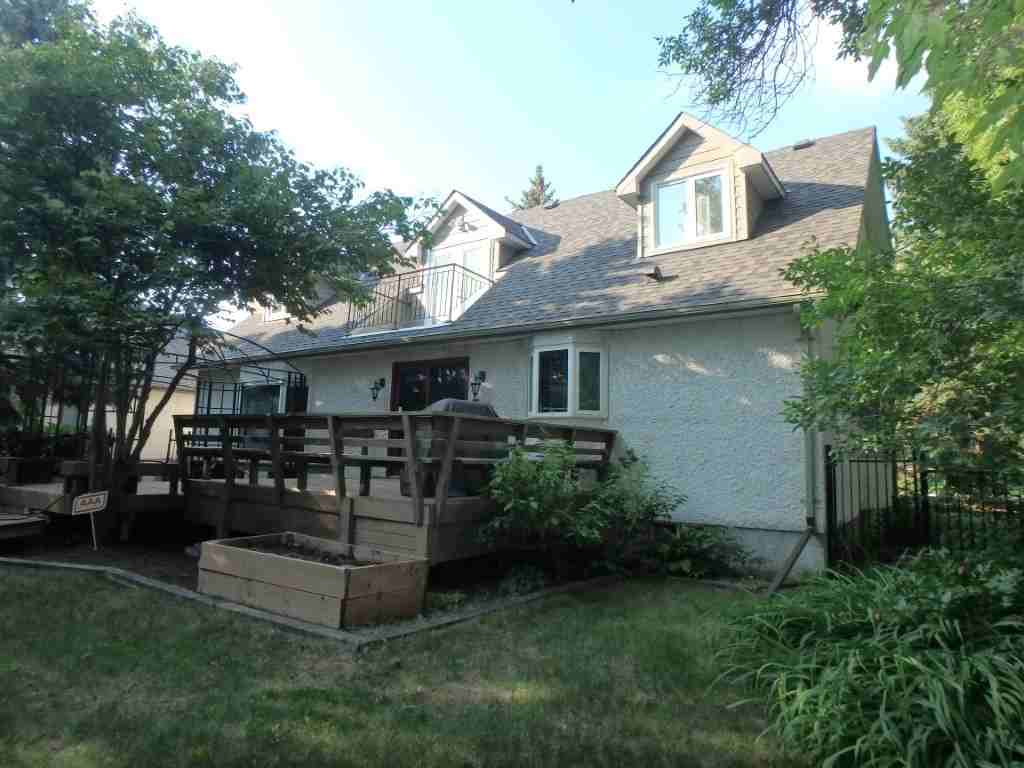 100 Brahms Bay Apartments in River East Subdivision, Winnipeg, MB R2G