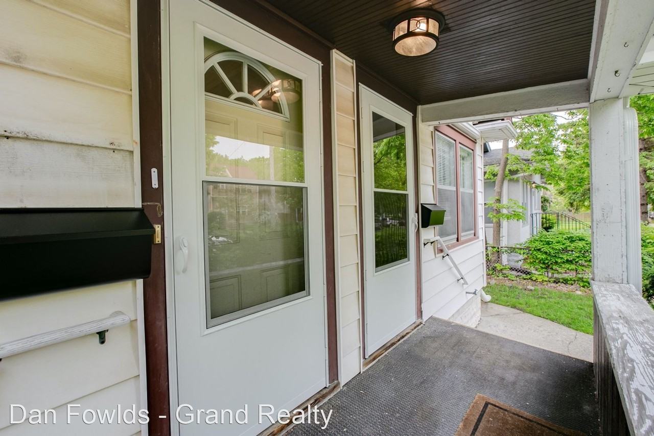 3005/3007 44th Avenue South Apartments in Howe, Minneapolis, MN 55406