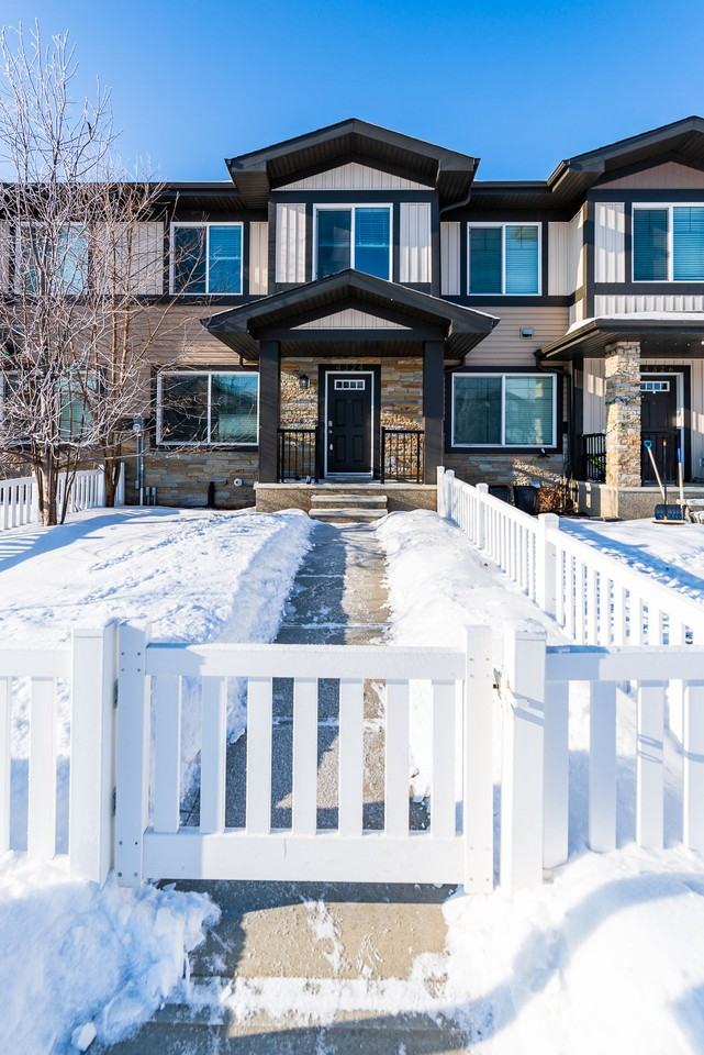 4324 Common Southwest, Edmonton, AB T6W 1A8 3 Bedroom Apartment