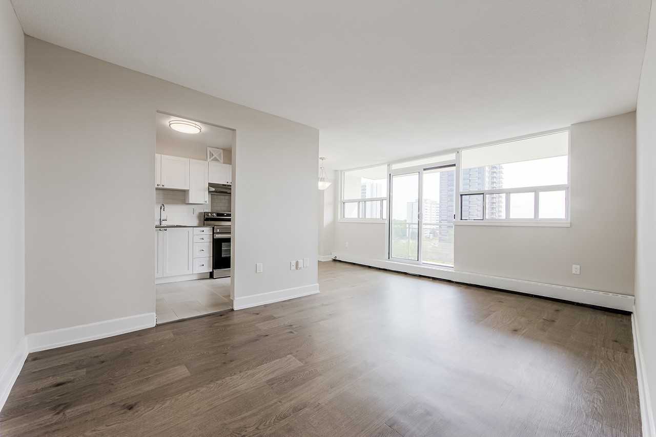 Glenridge Avenue Apartments 221 Glenridge Ave, St. Catharines, ON L2T