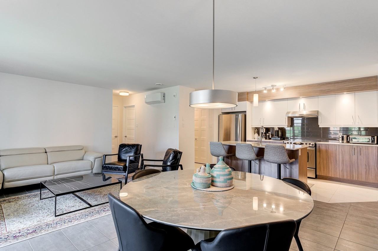 9140 Rue Lennon, Brossard, QC J4Y 0L7, CAN 2 bedroom House Rental