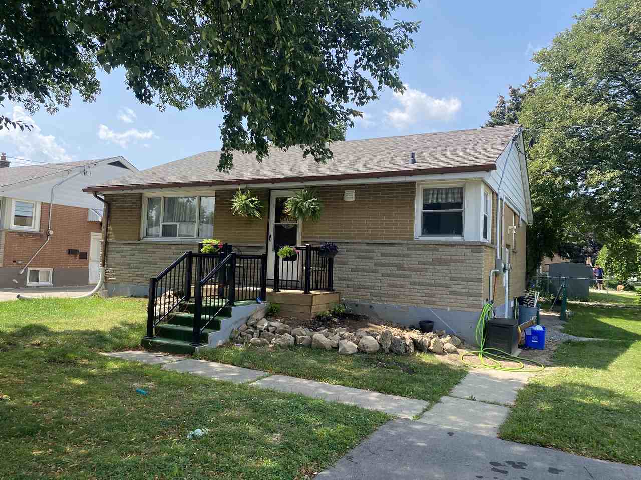 282 E. 33rd St. Lower Unit Apartments 282 East 33rd St, Hamilton, ON