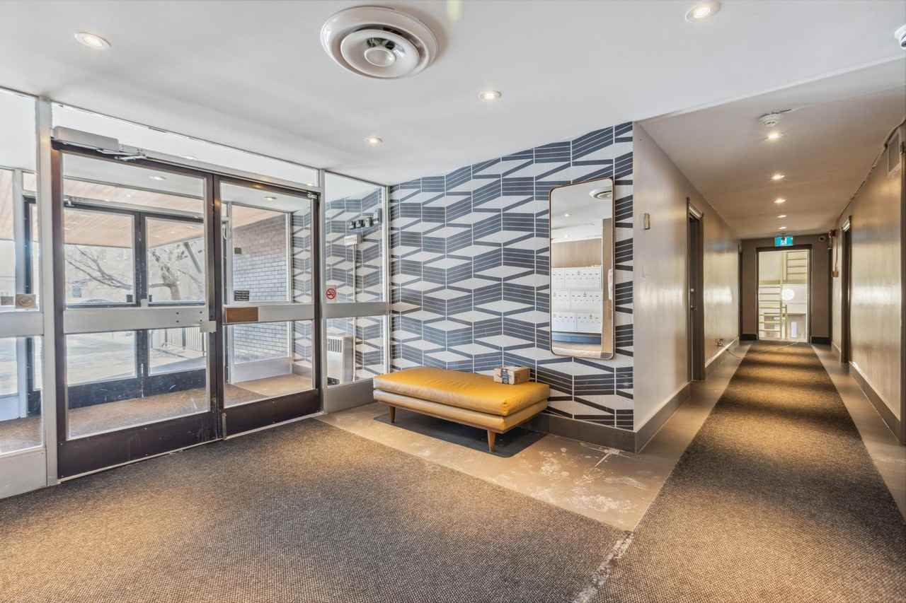 Bronson Ridge Apartments 200 Bronson Ave, Ottawa, ON K1R 6H4 Zumper