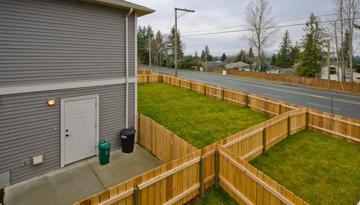 Westwood Lake Estates Apartments 2231 Jingle Pot Rd, Nanaimo, BC V9R