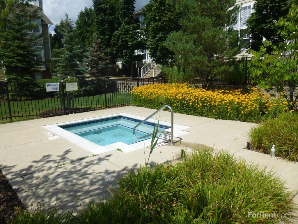 Encore Townhomes Apartments 11699 W. Weingartz, Utica, MI 48315 Zumper