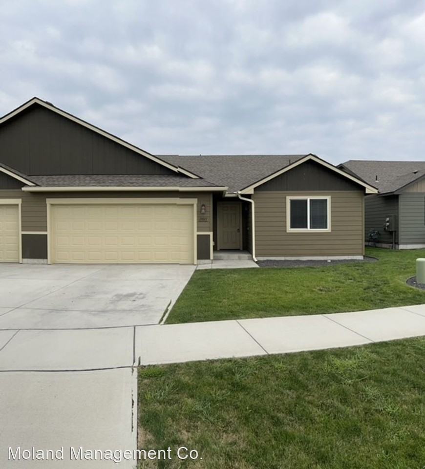 18009 18011 E Shannon Ave Apartments in Spokane Valley, Spokane