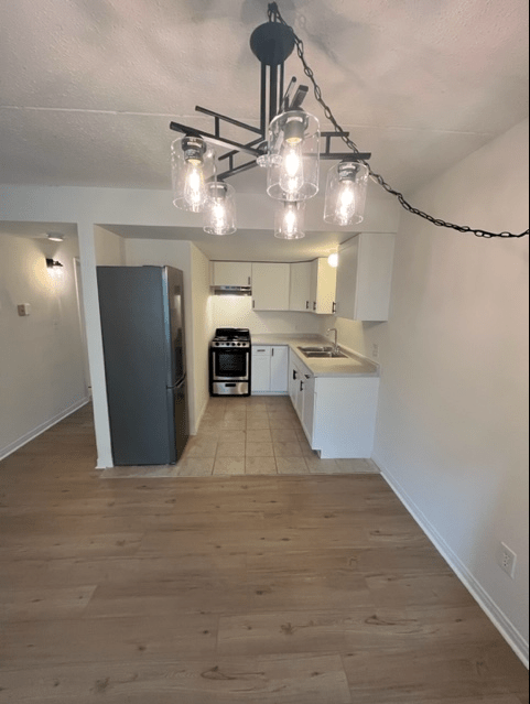 112 Sheldon Ave Apartments in Chatham, ChathamKent, ON N7L 3M7 Zumper