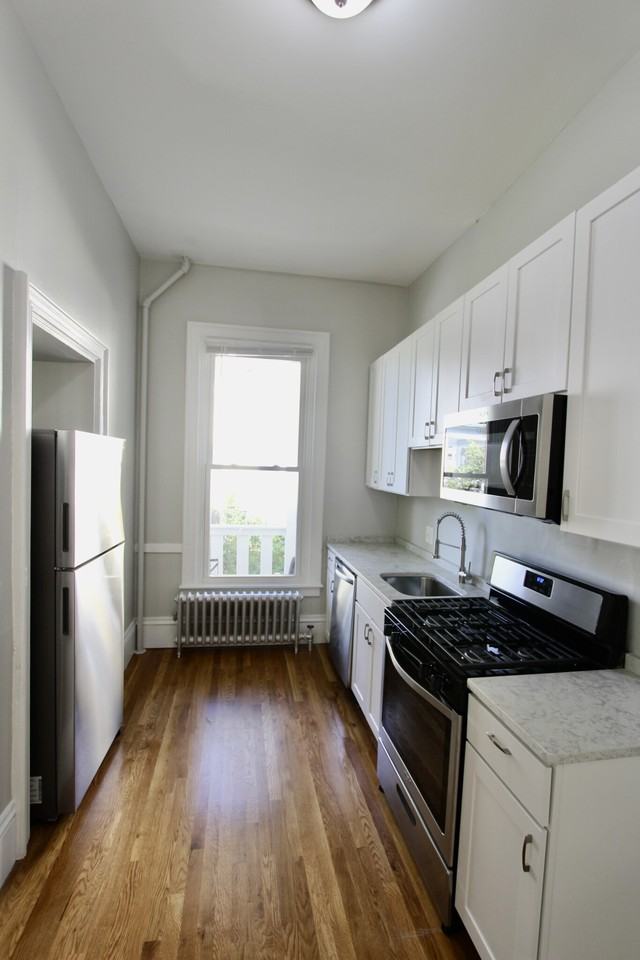 Union St 3, New Bedford, MA 02740 Studio Apartment for 1,250/month