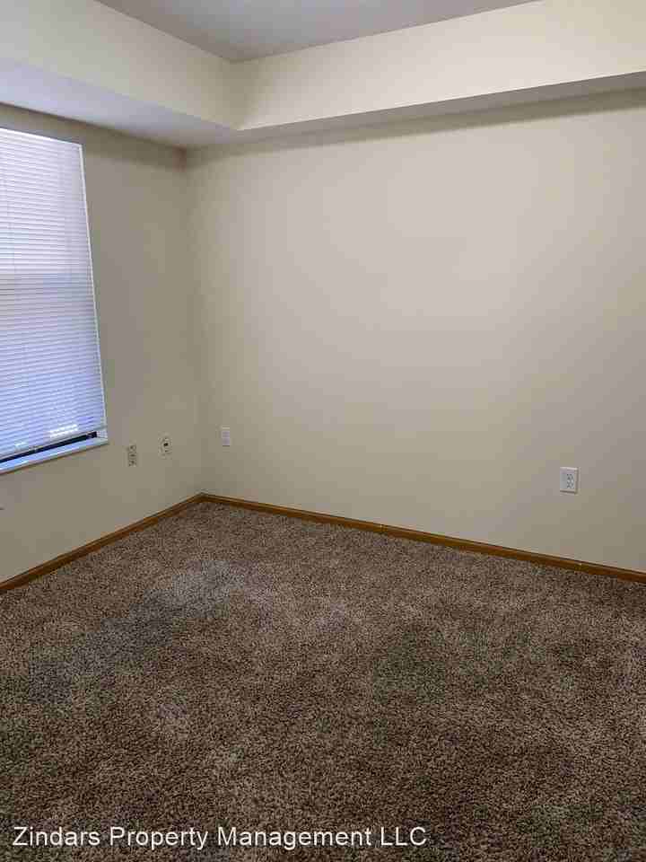 Crestview Apartments in Urbana, IL 61801 Zumper