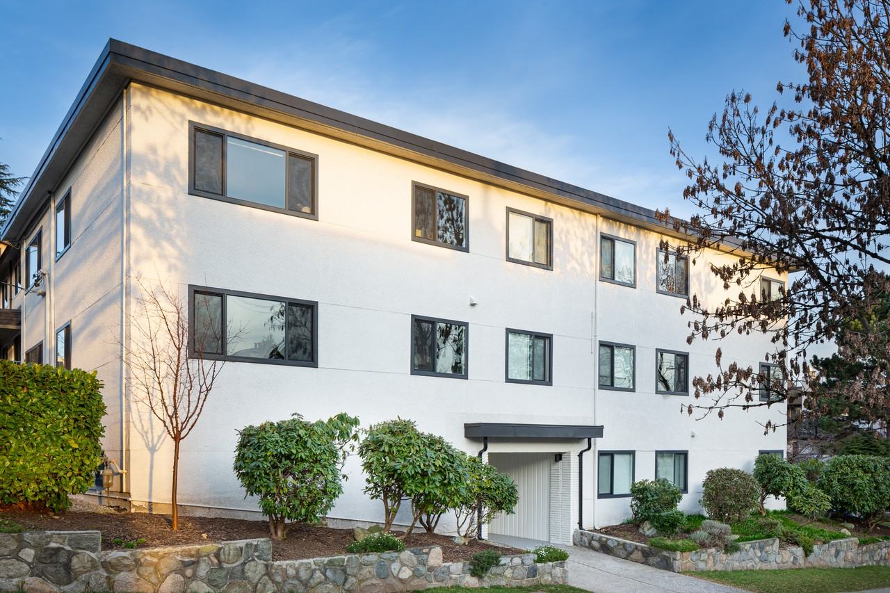 Luxury Apartments for Rent in Kitsilano, Vancouver, BC 40 High End