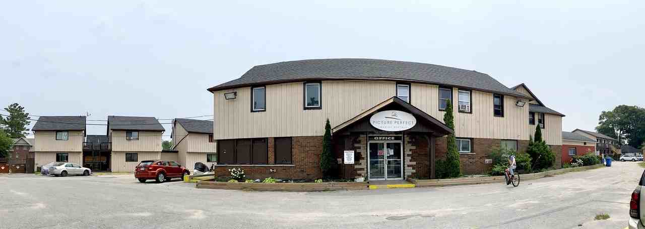 381 Mosley Street, Wasaga Beach, ON L9Z 2J8, Canada 7 unit Rentals