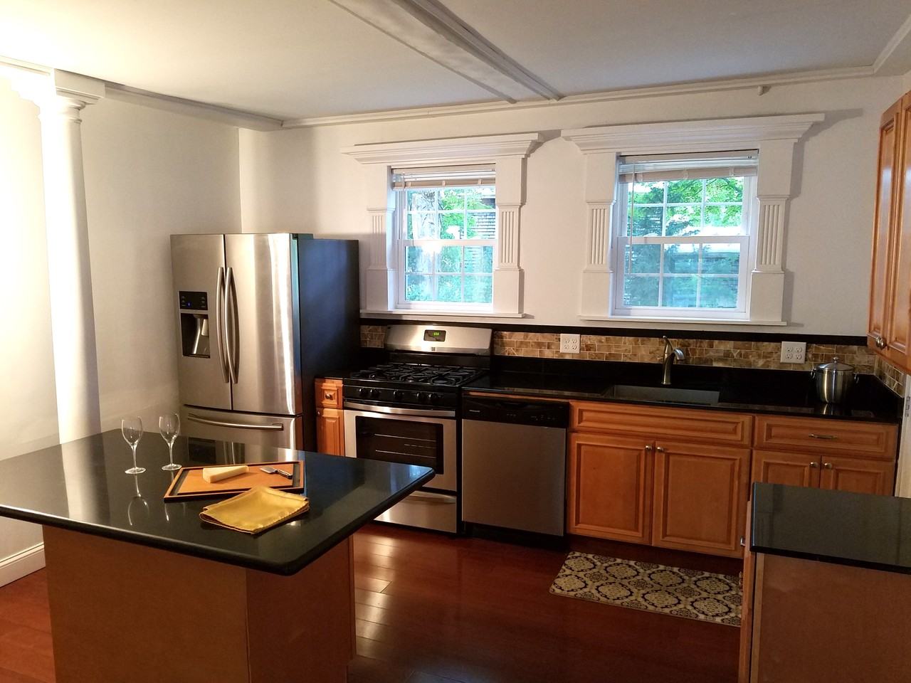 21 Ash St 1, Hopkinton, MA 01748 3 Bedroom Apartment for 2,990/month