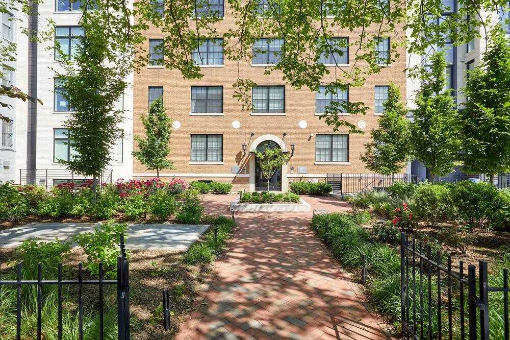 Short Term Rentals In SW Ballpark Navy Yard, DC Apartments & Houses